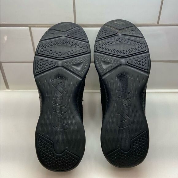 ⭐️FILA Woman’s Mallorca Black Slip On Sneakers 👟 9.5👟 - Picture 5 of 8